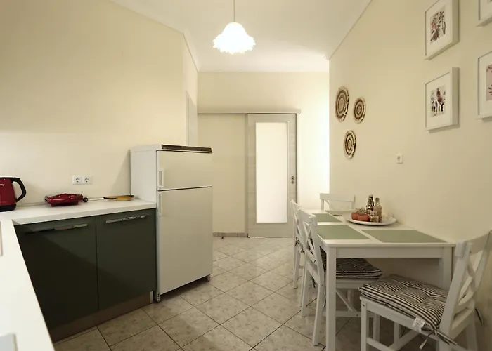 Isalos House